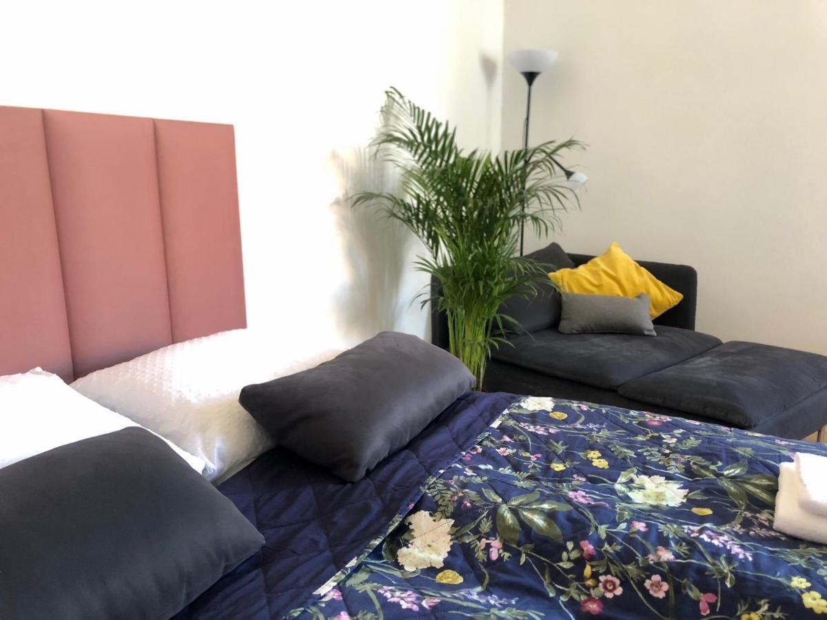 Sentymenty - Apartamenty W Kamienicy Na Mickiewicza Torun Luaran gambar